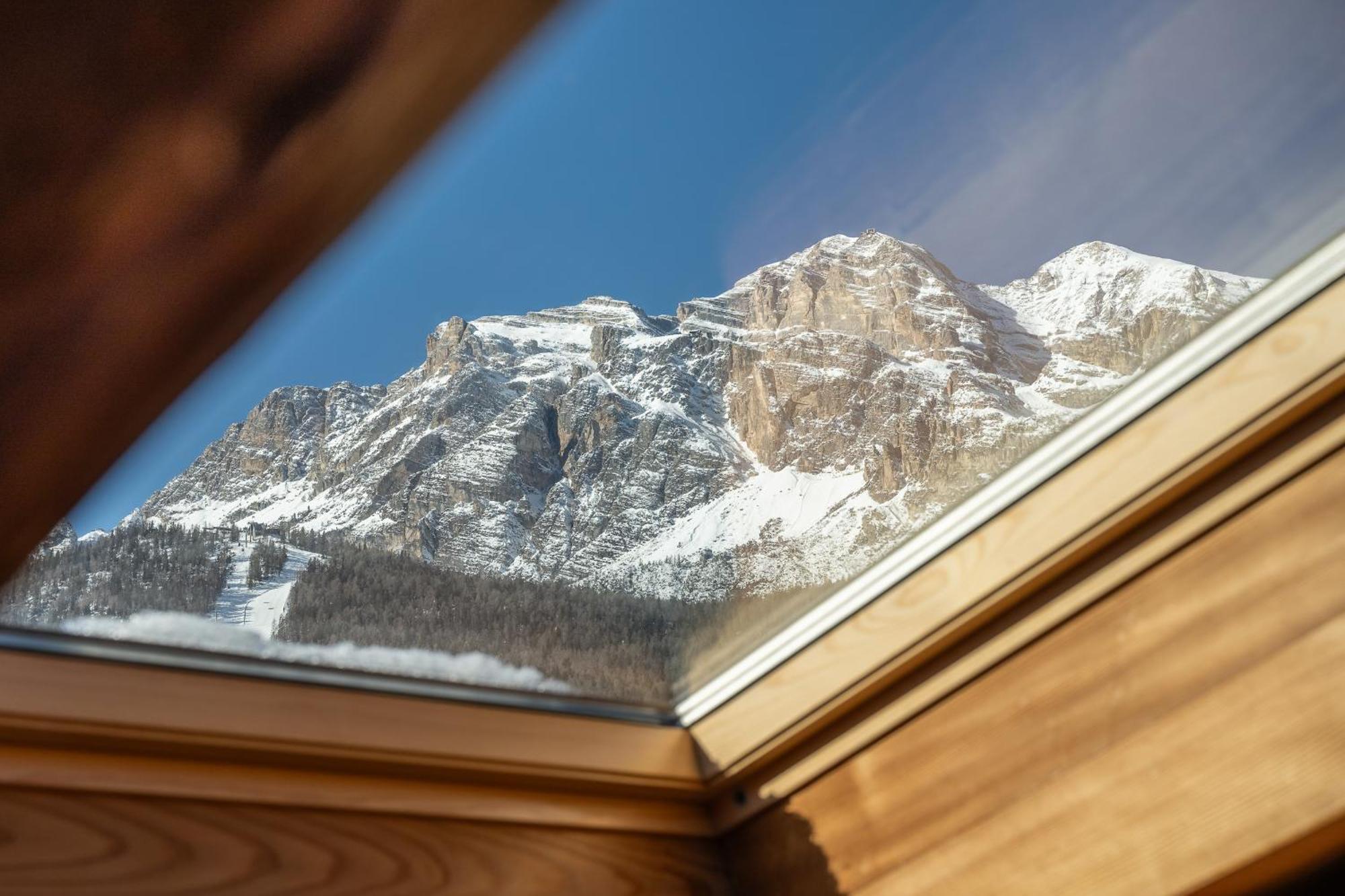 Cortina Lodge コルティーナ・ダンペッツォ エクステリア 写真